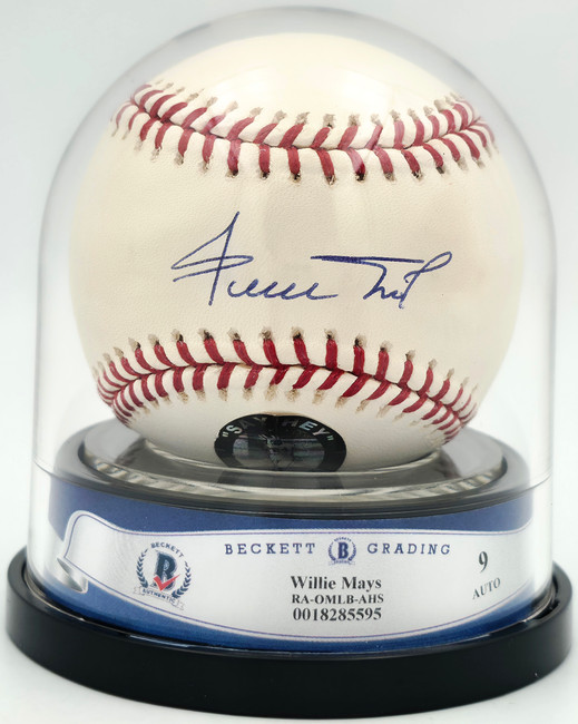 Willie Mays Autographed Official MLB Baseball San Francisco Giants Auto Grade Mint 9 WM Holo, PSA/DNA & Beckett BAS #18285595