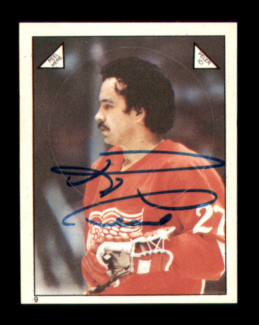 Reggie Leach Autographed 1983-84 O-Pee-Chee Stickers Card #9 Detroit Red Wings SKU #251471