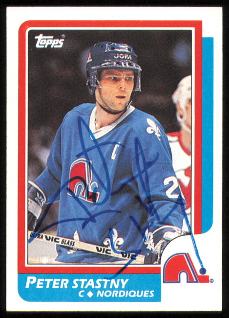 Peter Stastny Autographed 1986-87 Topps Card #20 Quebec Nordiques SKU #254705