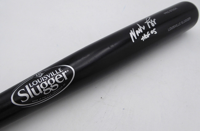 Wade Boggs Autographed Louisville Slugger Pro Stock Bat Boston Red Sox, New York Yankees "HOF 05" Beckett BAS QR #4W016556