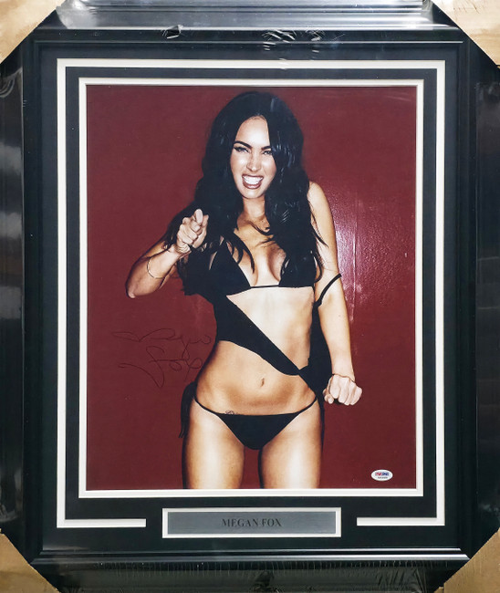 Megan Fox Autographed Framed 16x20 Photo PSA/DNA #7A61883