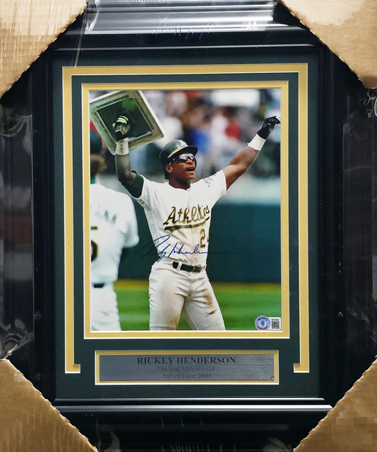 Rickey Henderson Autographed Framed 8x10 Photo Oakland A's Beckett BAS QR #BH04538