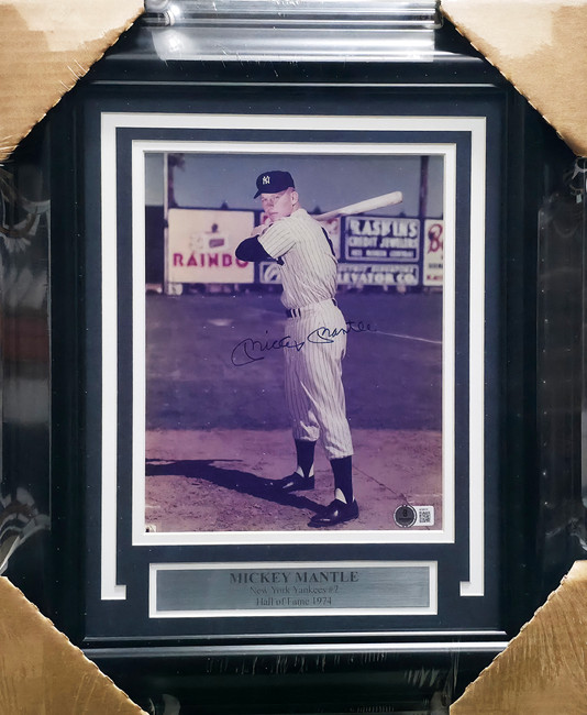 Mickey Mantle Autographed Framed 8x10 Photo New York Yankees Beckett BAS #AE85137
