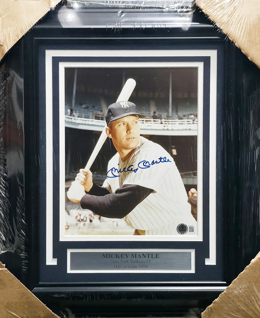 Mickey Mantle Autographed Framed 8x10 Photo New York Yankees Beckett BAS #AE85155