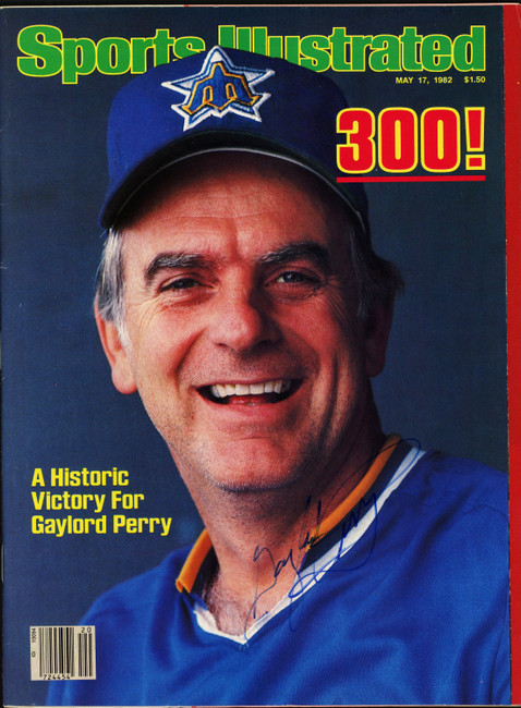 Gaylord Perry Autographed Sports Illustrated Magazine (No Label) Seattle Mariners SKU #266873