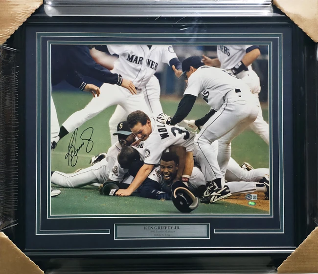 Ken Griffey Jr. Autographed Framed 16x20 Photo Seattle Mariners The Dogpile Beckett BAS QR #BA78429