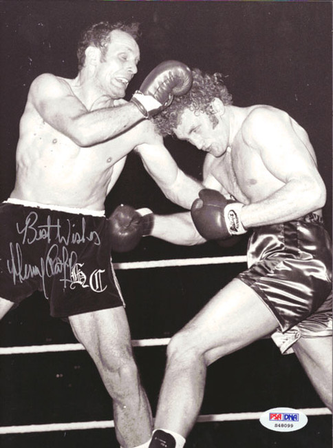 Henry Cooper Autographed 7x9 Wire Photo PSA/DNA #S48099