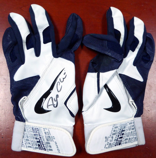 Munenori Kawasaki Autographed Pair Of Black Asics 2013 Game Used Batting  Gloves Toronto Blue Jays PSA/DNA Stock #213037 - Mill Creek Sports