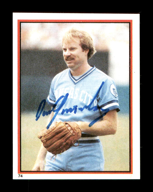 Dan Quisenberry Autographed 1980 Topps Rookie Card #667 Kansas City Royals  PSA/DNA #44196957 - Mill Creek Sports