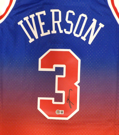 Phildelphia 76ers Allen Iverson Autographed Blue Authentic