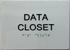 HOTEL DIRECTIONAL SIGN DATA CLOSET