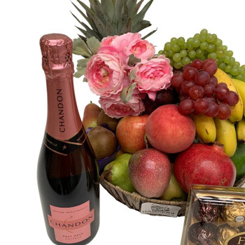 fruit and champagne gifts