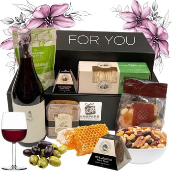 Red Wine & Nibbles Hamper