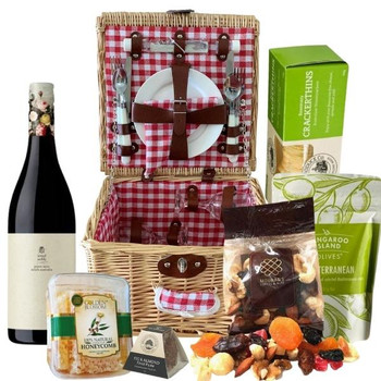Luxury Picnic Basket for 2 + Red Wine