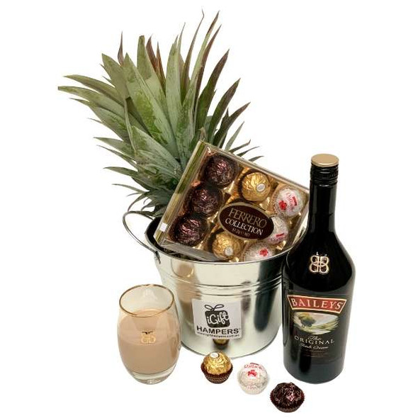 Baileys Irish Cream Liqueur 70cl Gift Set | Bottle In A Box