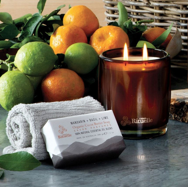 An invigorating blend of mandarin, basil & lime pure essential oils.