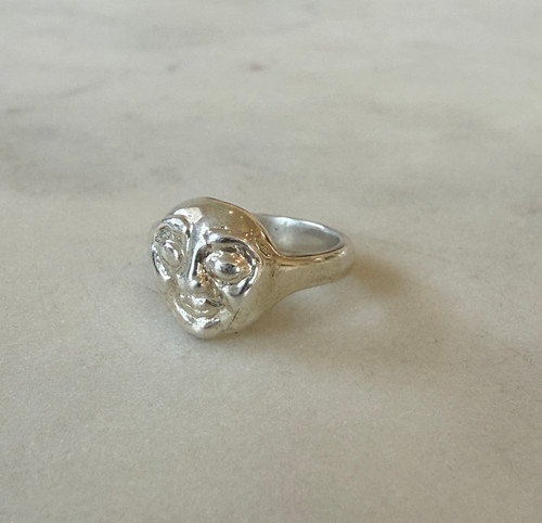 Tiny Moon Ring | Silver