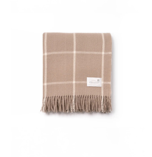 Ruanui Station | Totaras Tussock Throw