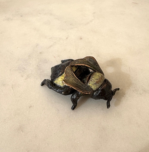bee, bronze, sculpture, samantha lissette