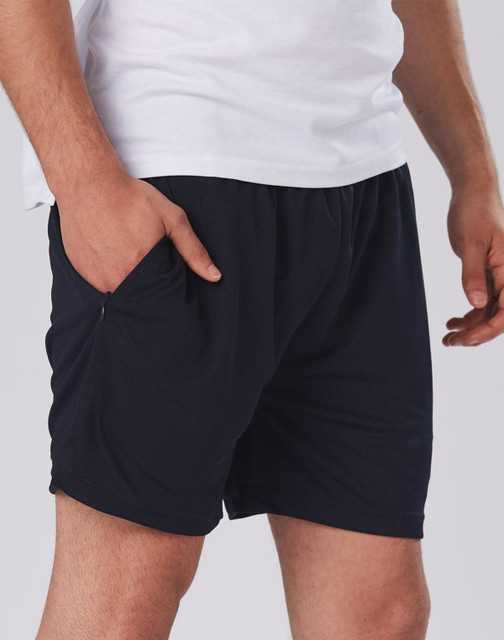 Adult cooldry sports shorts in black, featuring an elastic waistband and side pockets. Includes a branding logo.