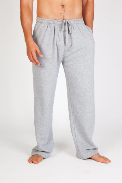 Men's fleece track pants in grey, featuring an elastic waistband and a relaxed fit. Ideal for casual wear.