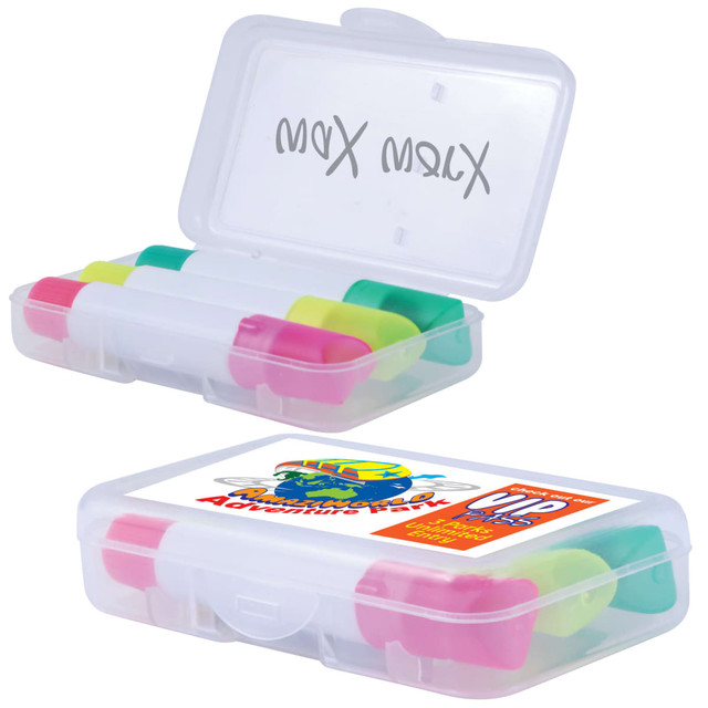 A clear plastic case containing highlighters in pink, green, and yellow colors, with a logo on the front.