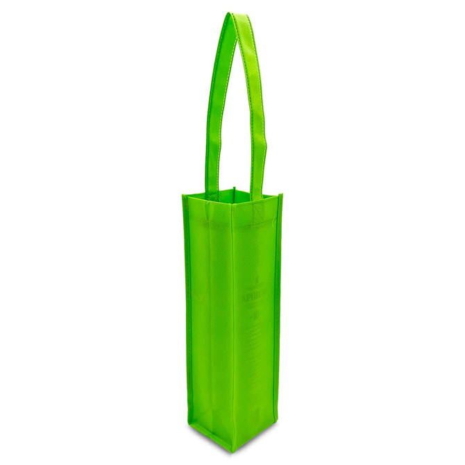 A green non-woven tote bag designed to hold a single wine bottle, featuring sturdy handles and a logo.
