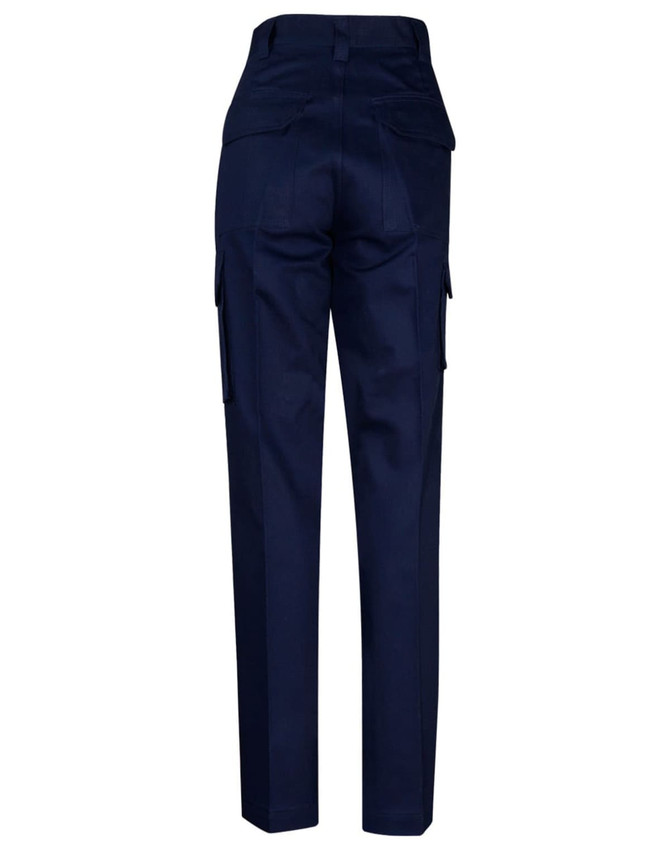 Navy blue work pants featuring side pockets, suitable for various work environments. Includes a logo.