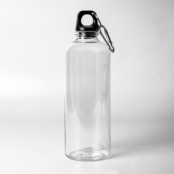A drink bottle in clear plastic, featuring a black lid and a silver carabiner.