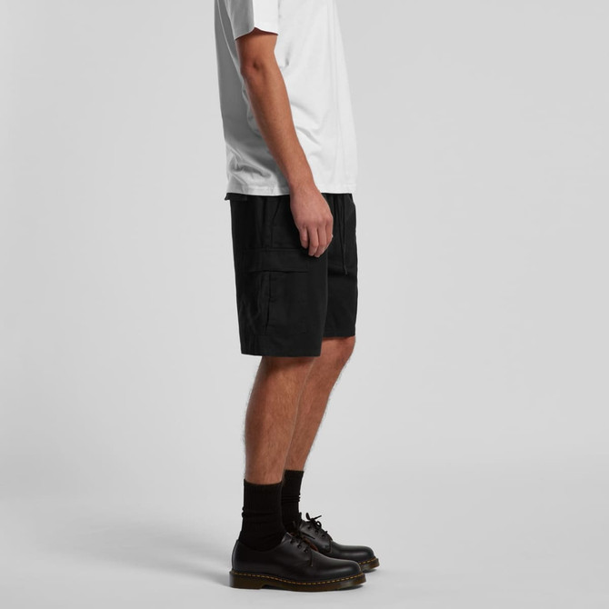Cargo walk shorts in black, featuring side pockets and a simple design. A casual style with a logo visible.