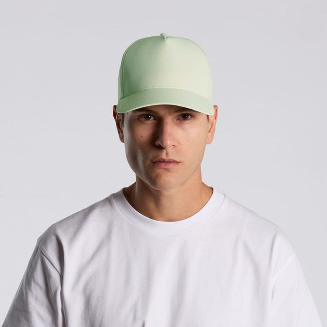 A light green frame nylon cap worn by a model in a white t-shirt, featuring a plain design and a logo.
