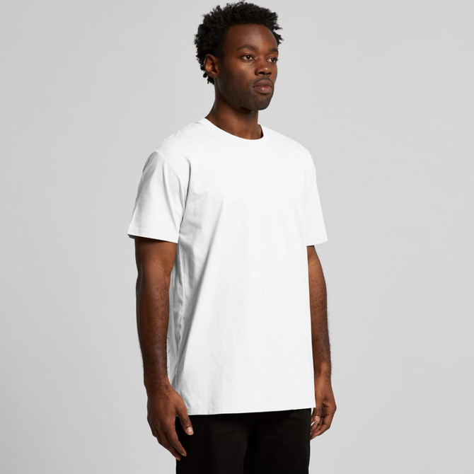 A plain white T-shirt displayed on a male model, featuring a simple design and a logo.