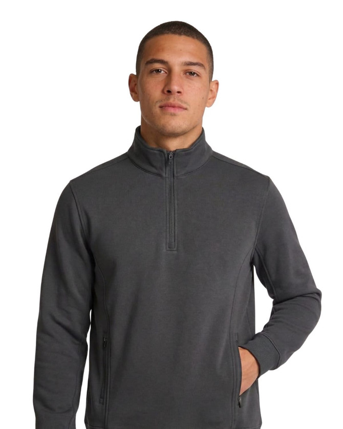 A men's half zip fleece jumper in dark grey, featuring a collar and side pockets. Includes a logo on the chest.