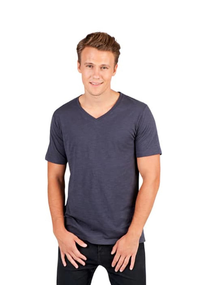 A men's unisex raw cotton wave V-neck T-shirt in navy blue, featuring short sleeves and a relaxed fit.