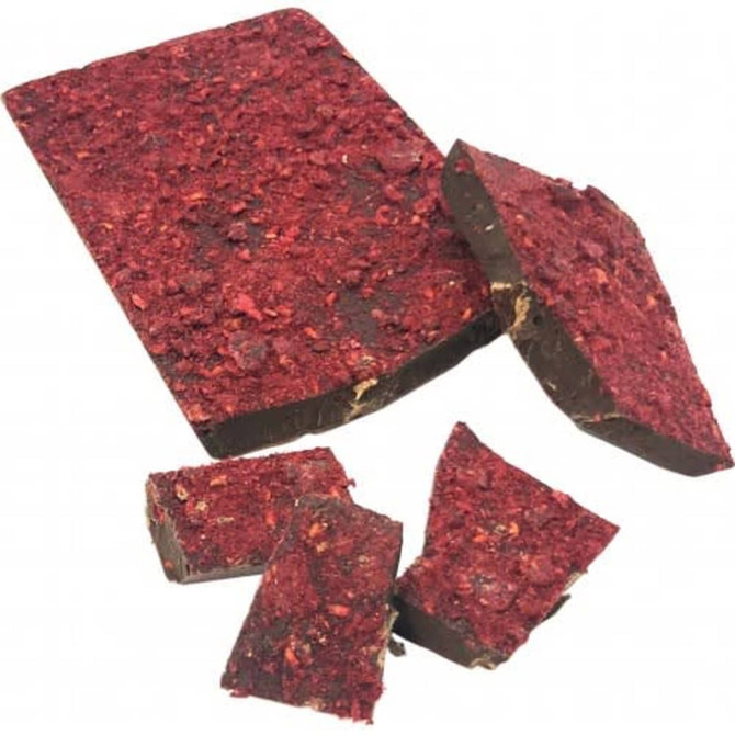 Premium chocolate-coated dried freeze raspberries, featuring deep red berry pieces and rich dark chocolate.