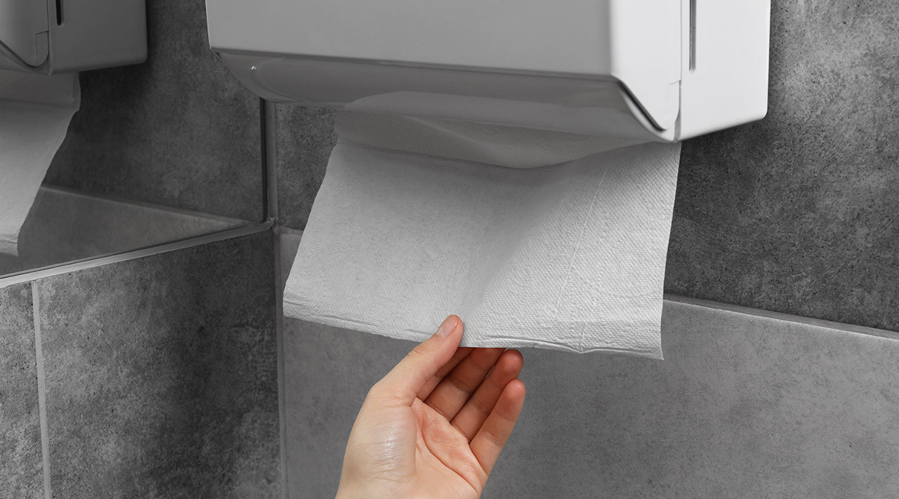How to Choose the Right Paper Towels for a Commercial Restroom