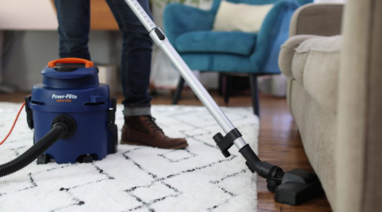 Best Commercial Vacuum Cleaner Guide: 4 Top Picks for 2025