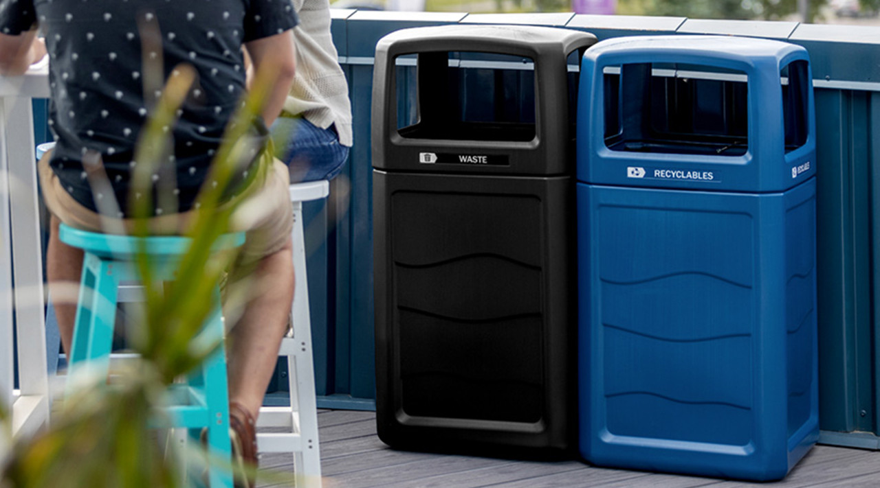 How to Clean Your Outdoor Trash Can: Pro Tips [2025]