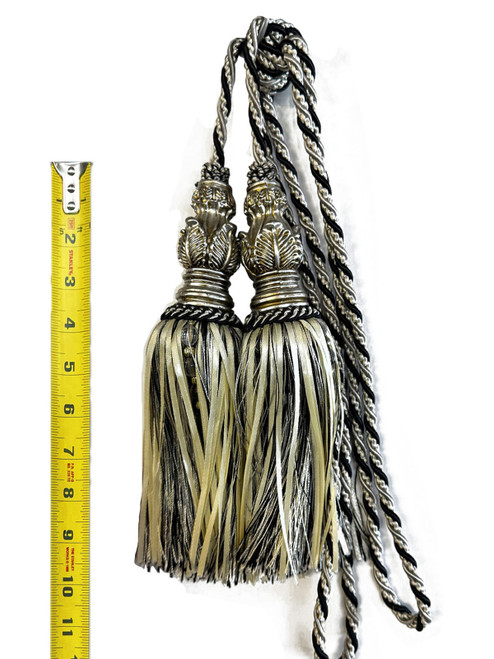 Double Tassel Black 