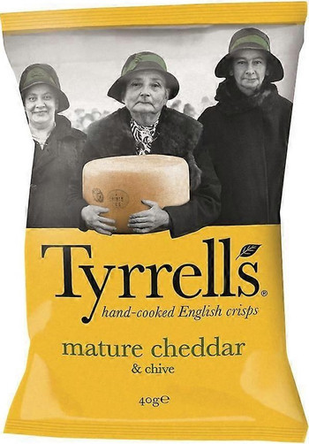 Tyrrells Mature Cheddar & Chive Crisps 40g  x 24