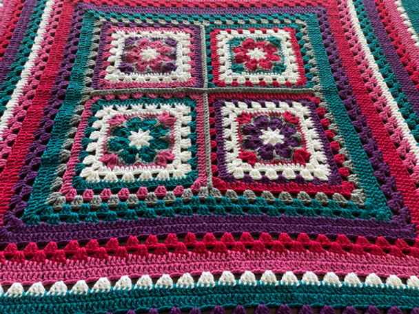 Berries Field Hand Crochet Blanket. 82x84