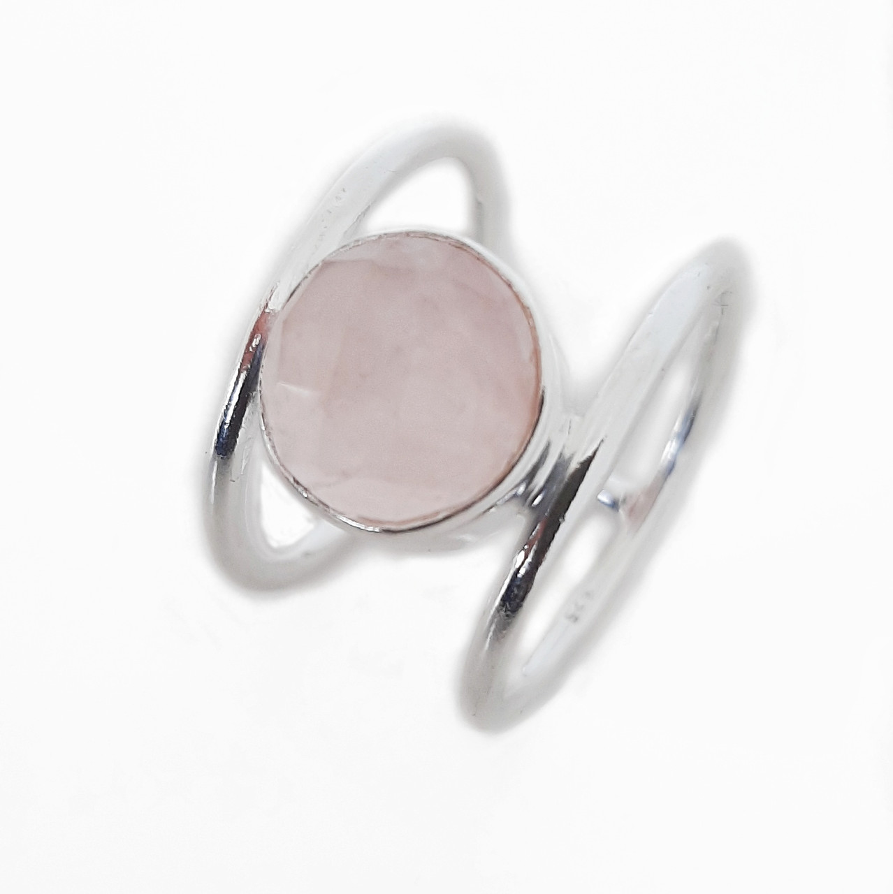 Rose quartz shop band ring