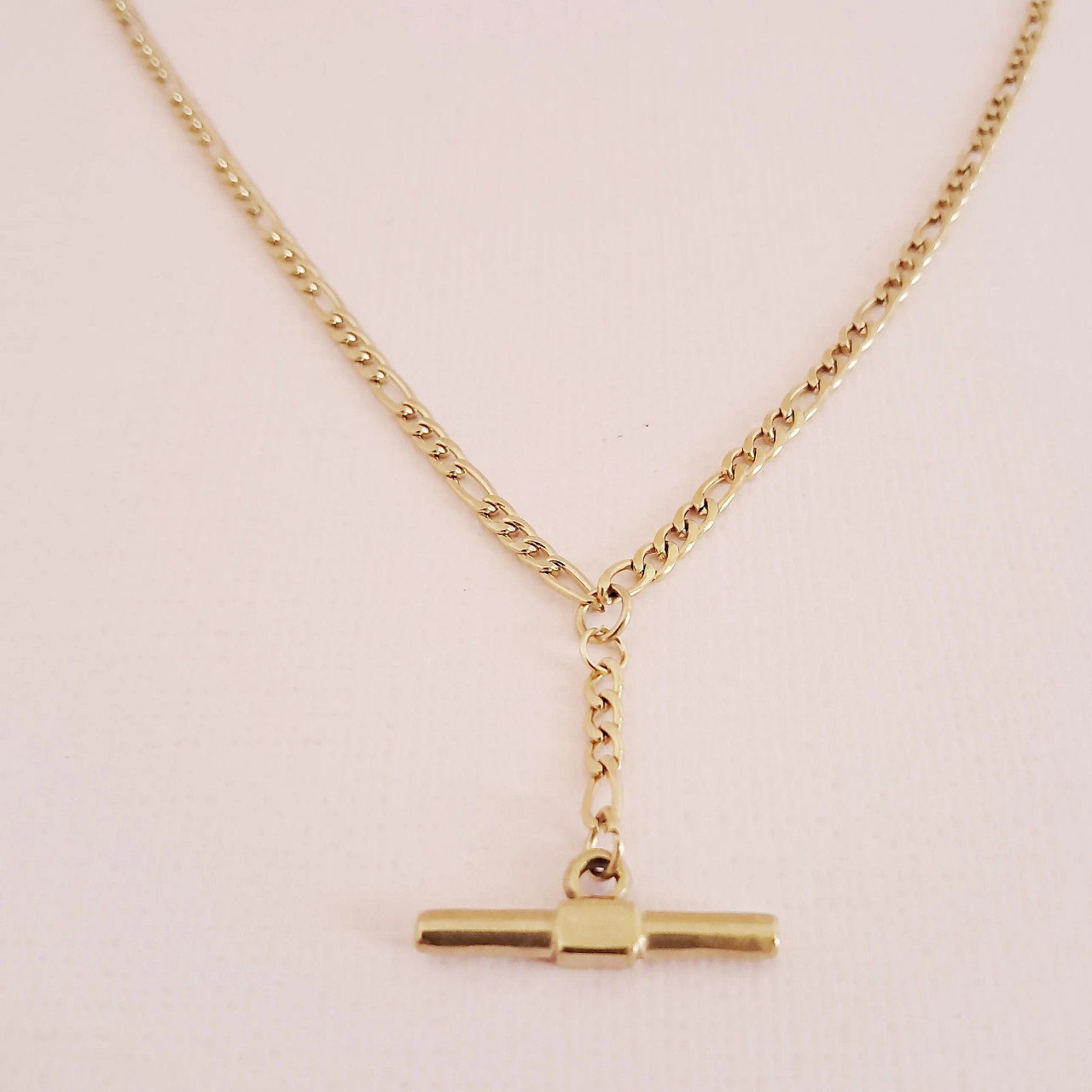 Gold Steel Delicate Figaro Chain Fob T-Bar Necklace – Custom Length