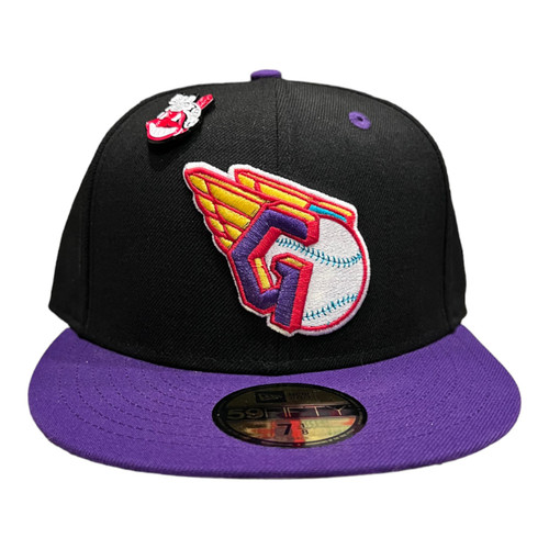 New Era Cleveland Indians 59FIFTY Fitted Hat Cap Black W/ Chief Wahoo Pin