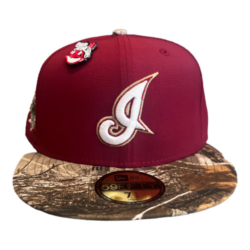New Era Cleveland Indians Realtree 59FIFTY Fitted Hat Cap Chief Wahoo Pin