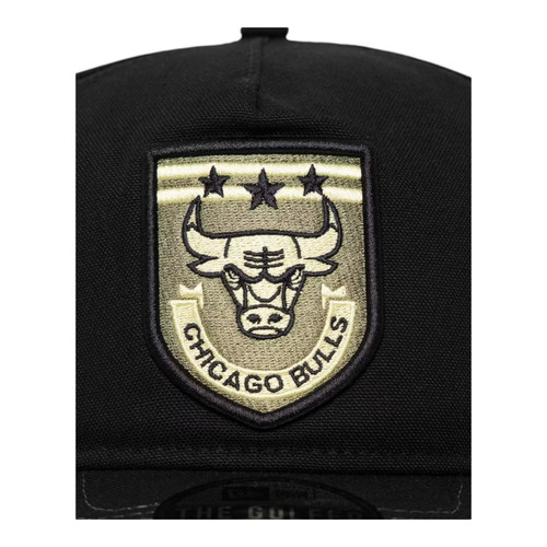 New Era Chicago Bulls Military Patch Pre Curved Adjustable Snapback Hat