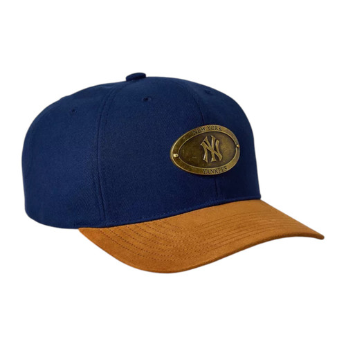 Mitchell & Ness MLB New York Yankees Metal Logo Snapback Hat