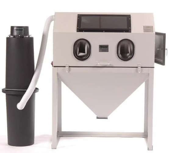 Cyclone Mfg 4224 Flexible Abrasive Sandblaster w/Dust Collector