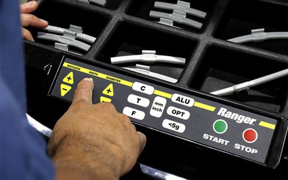 Ranger R76ATR NextGen™ Tilt-Back Tire Changer w/Assist Tower & LS43B 3D Quick-Touch™ Laser-Spot™ Wheel Balancer Combo