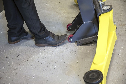 MaxJax M7K Portable Two Post Garage Lift - Standard